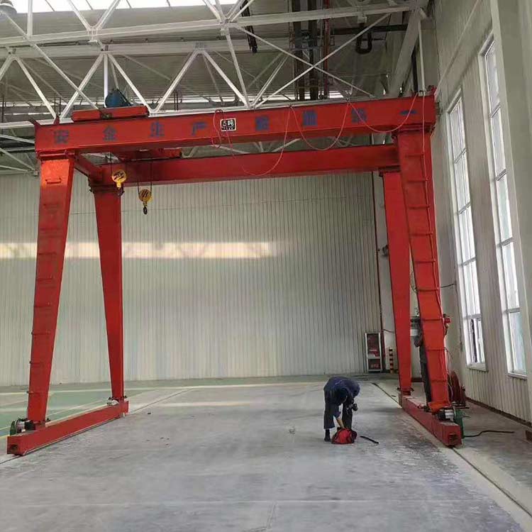 歐式雙主梁龍門(mén)吊