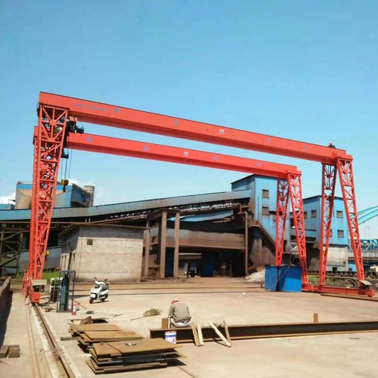 龍門(mén)吊起重機(jī)